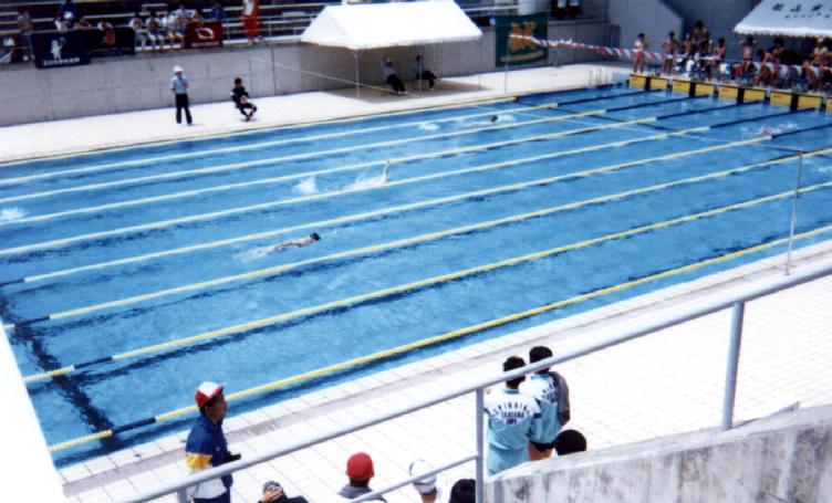 pool.JPG (61872 �o�C�g)